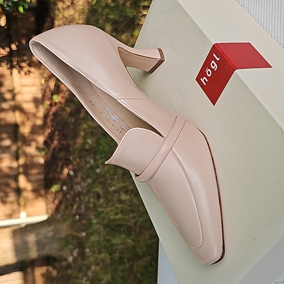 NIB Hōgl Heels 👠 - Picture 1 of 5
